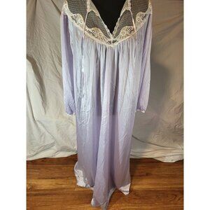 Vintage High Neck Yolande Nylon Size Large Pale Purple Lace USA Nightgown